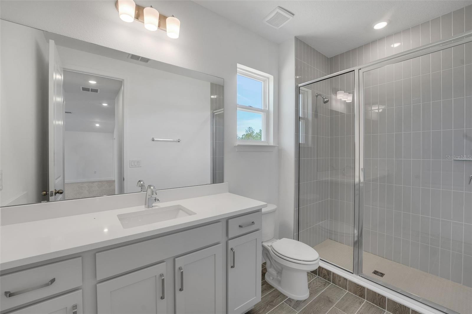 AVALON WOODS - Residential