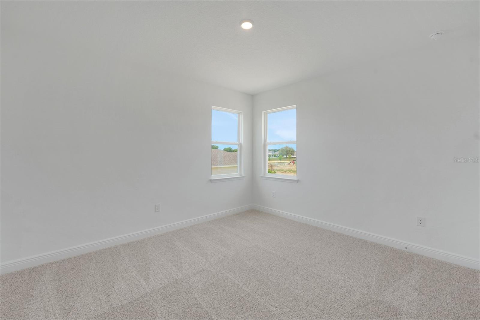 AVALON WOODS - Residential