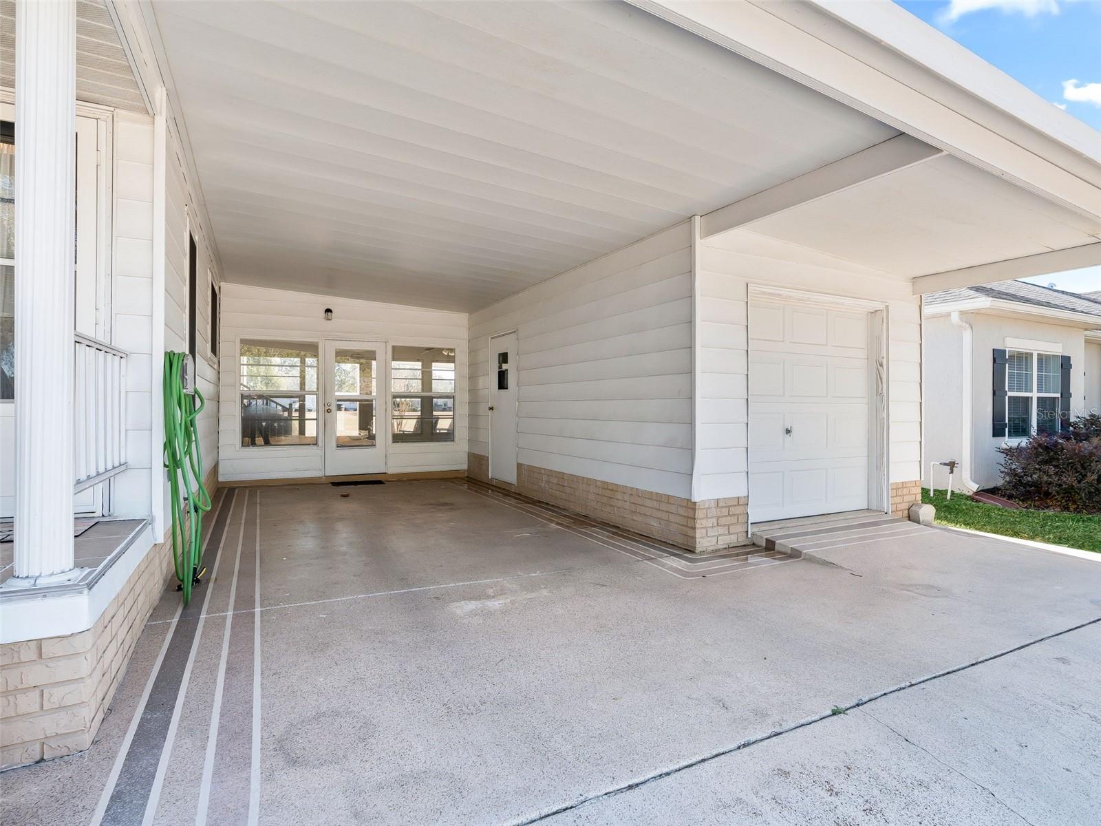 920 SAINT ANDREWS BOULEVARD