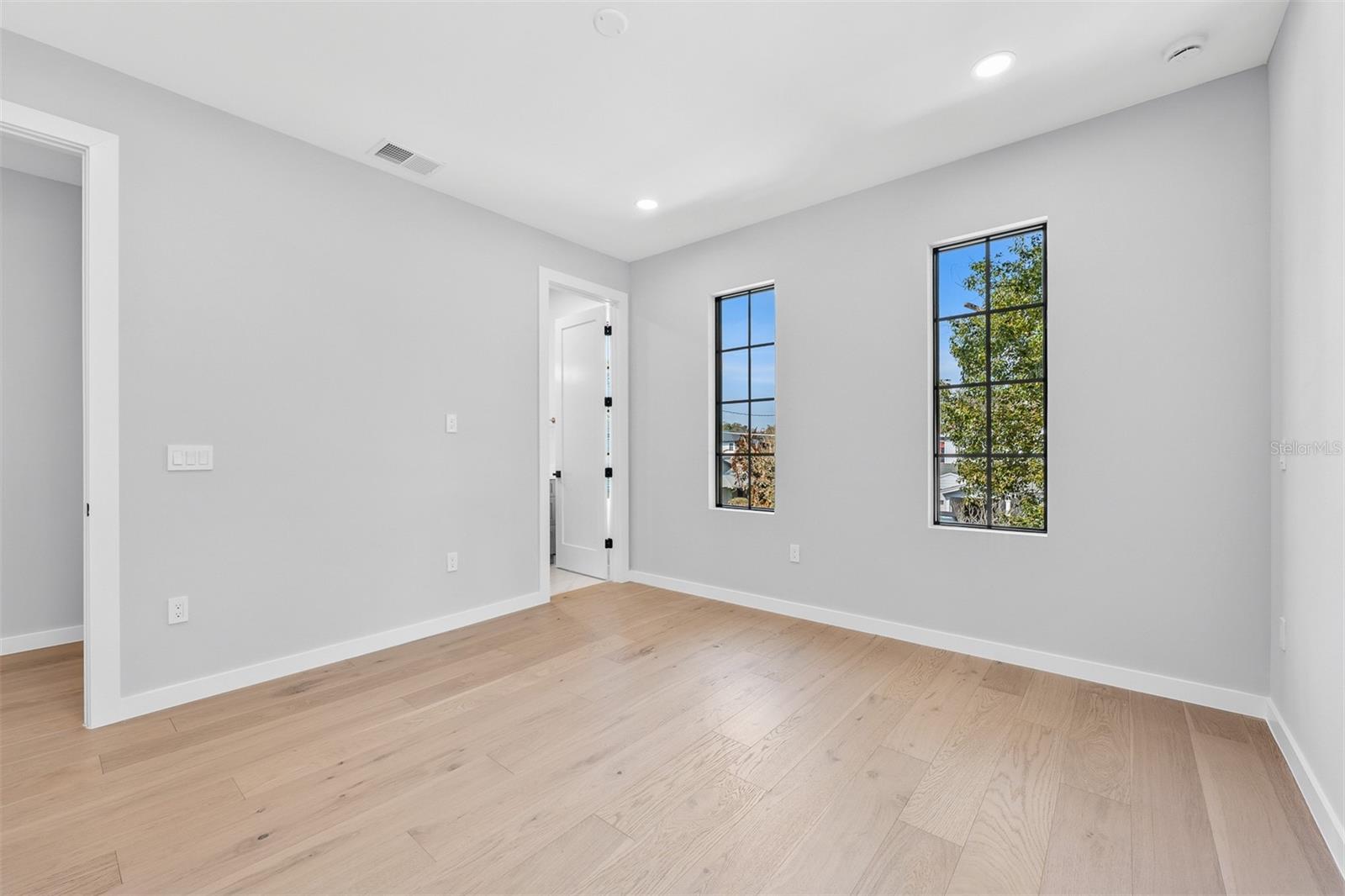 BONITA PARK - Residential