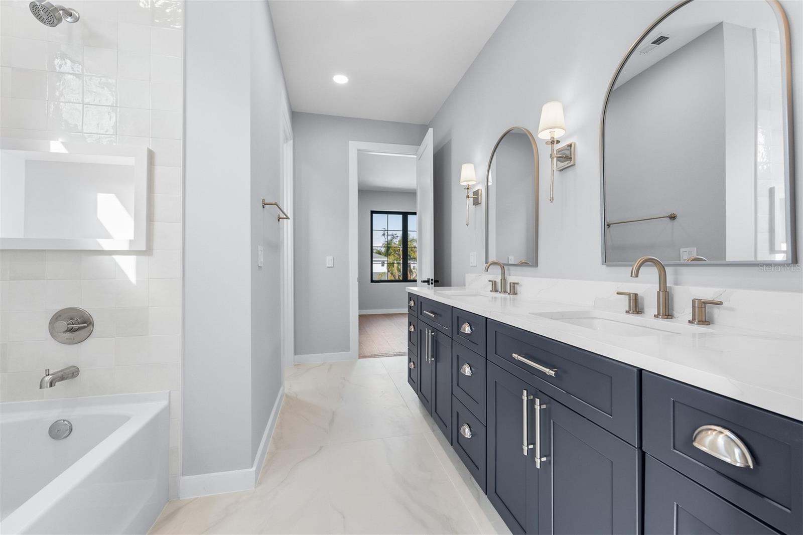 BONITA PARK - Residential