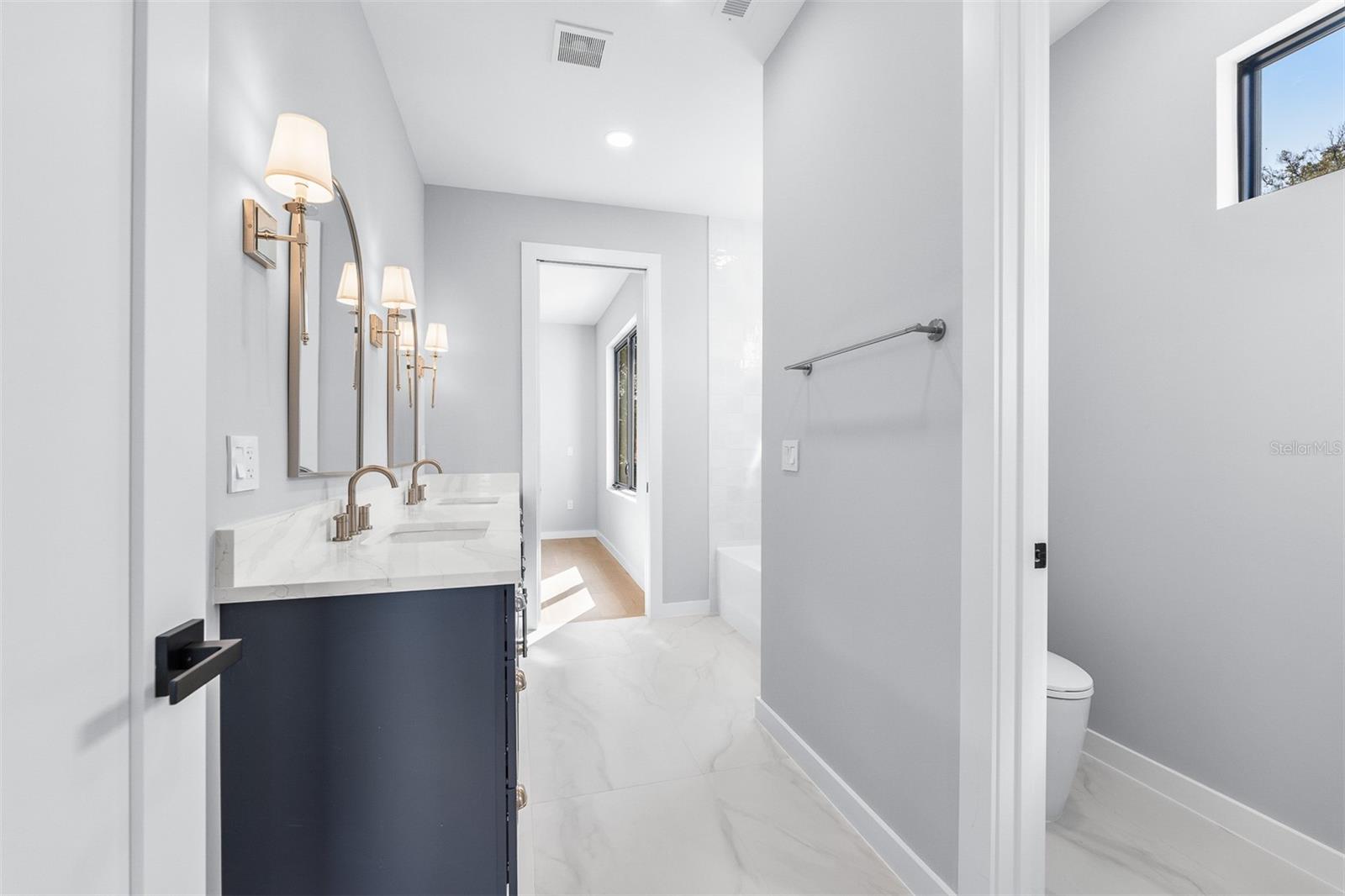 BONITA PARK - Residential