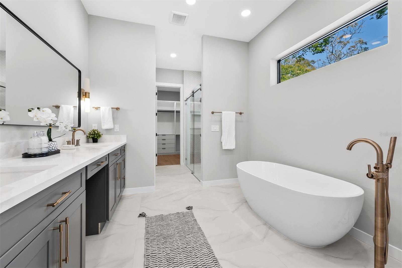 BONITA PARK - Residential