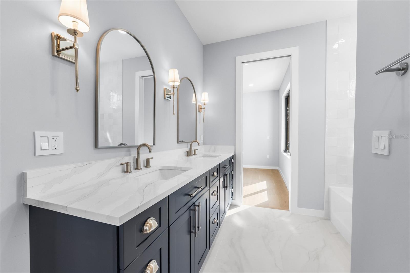 BONITA PARK - Residential