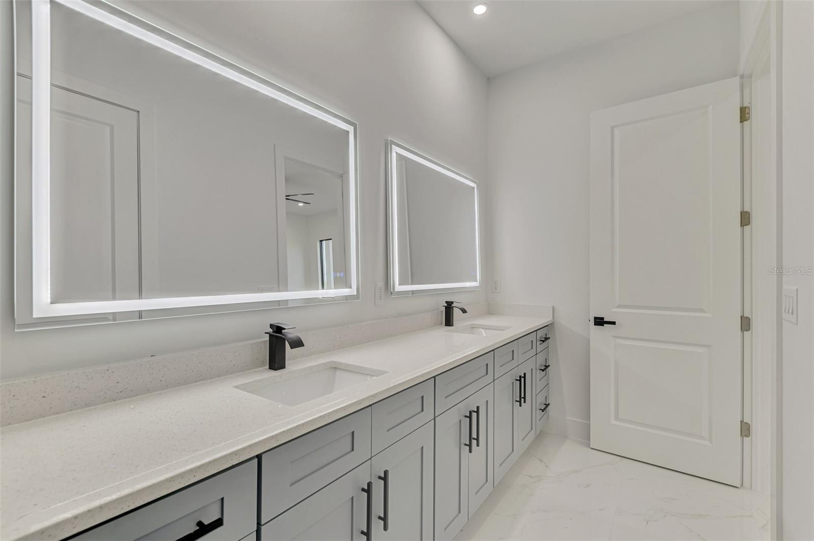 SOUTH GULF COVE - Residential