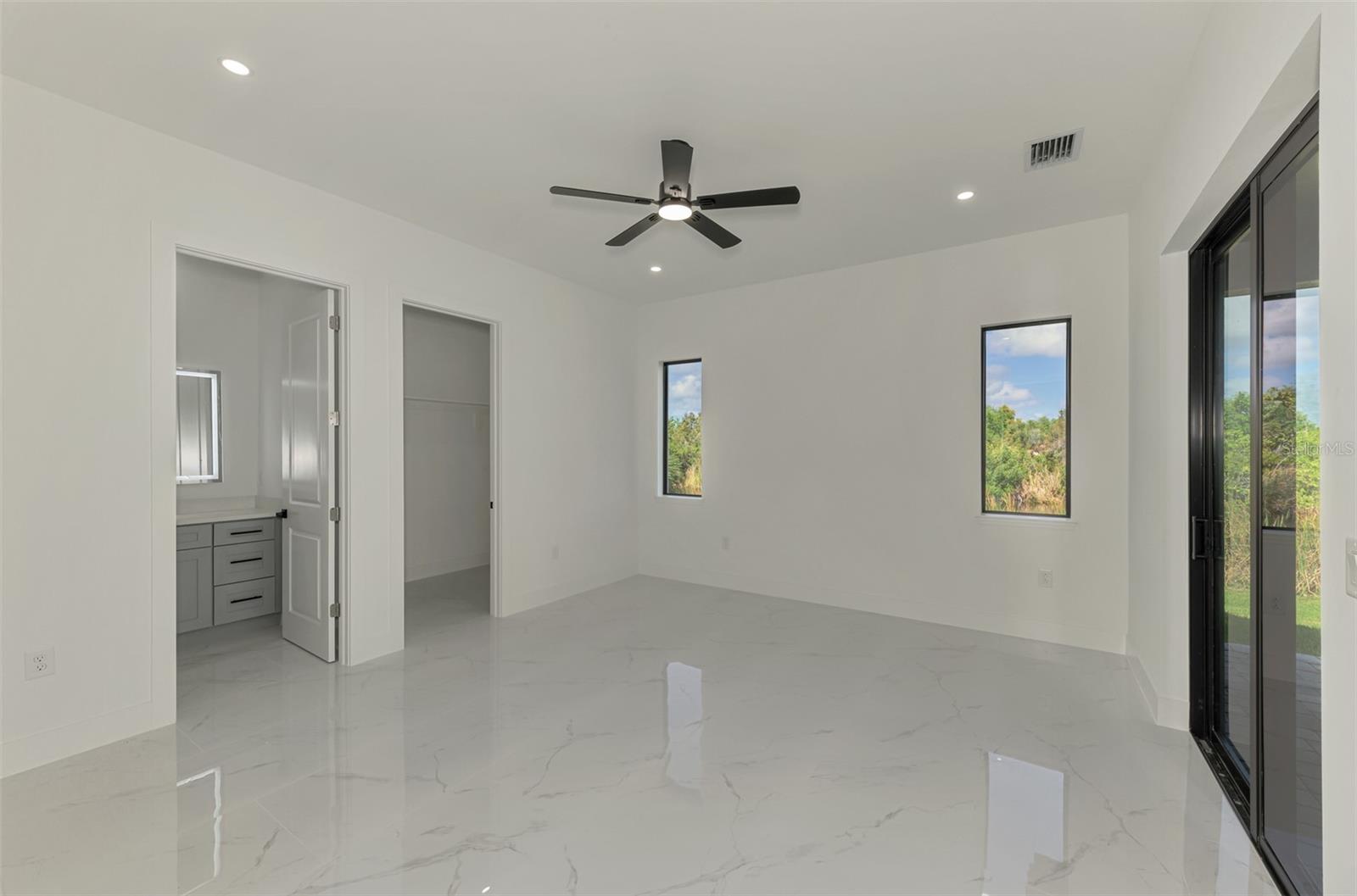 SOUTH GULF COVE - Residential