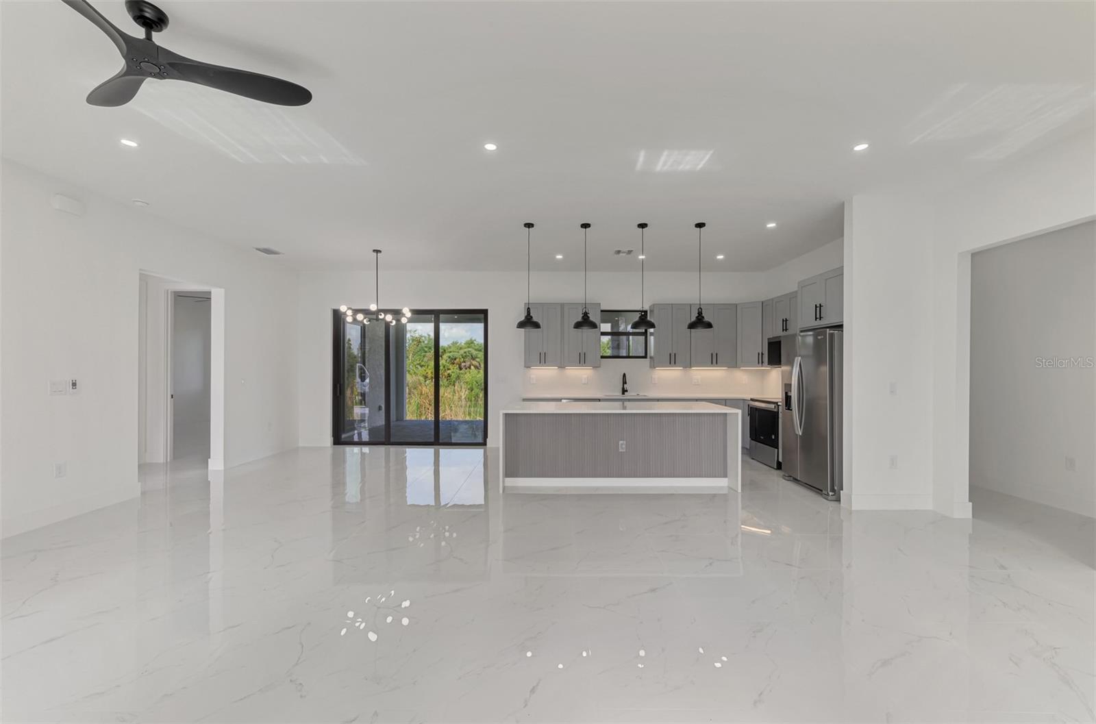 SOUTH GULF COVE - Residential