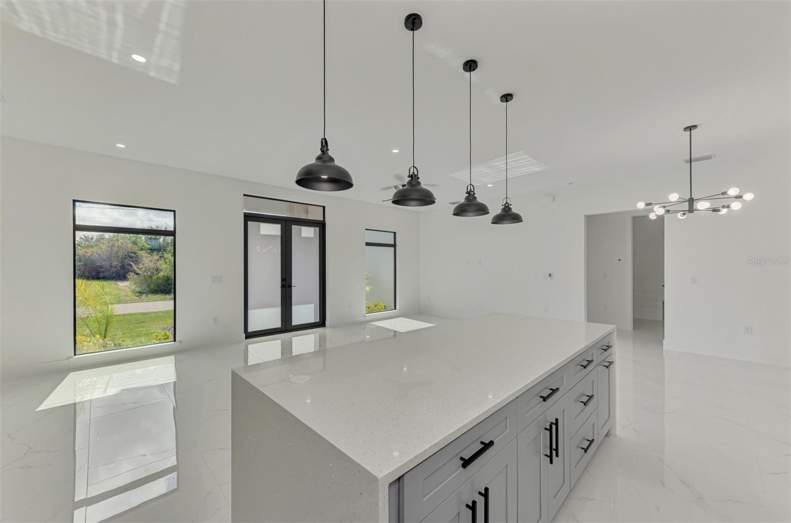 SOUTH GULF COVE - Residential