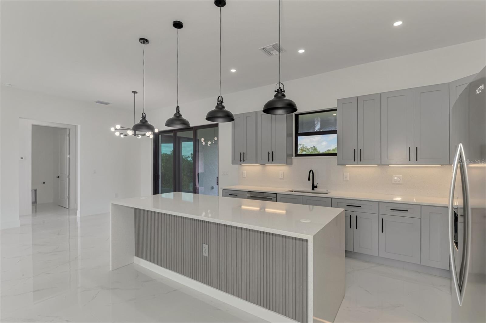 SOUTH GULF COVE - Residential