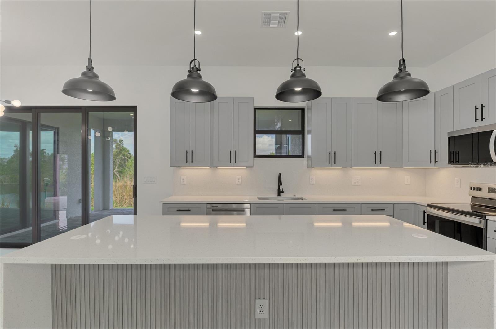 SOUTH GULF COVE - Residential