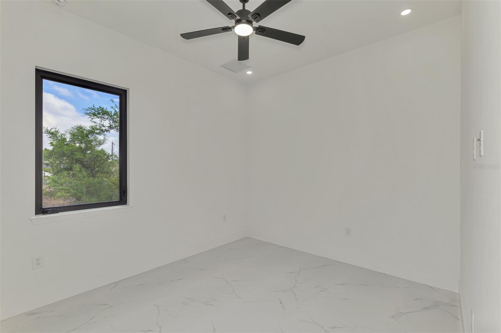 SOUTH GULF COVE - Residential