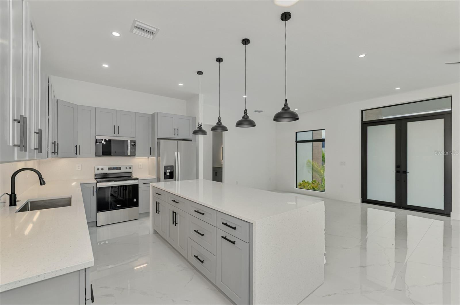 SOUTH GULF COVE - Residential