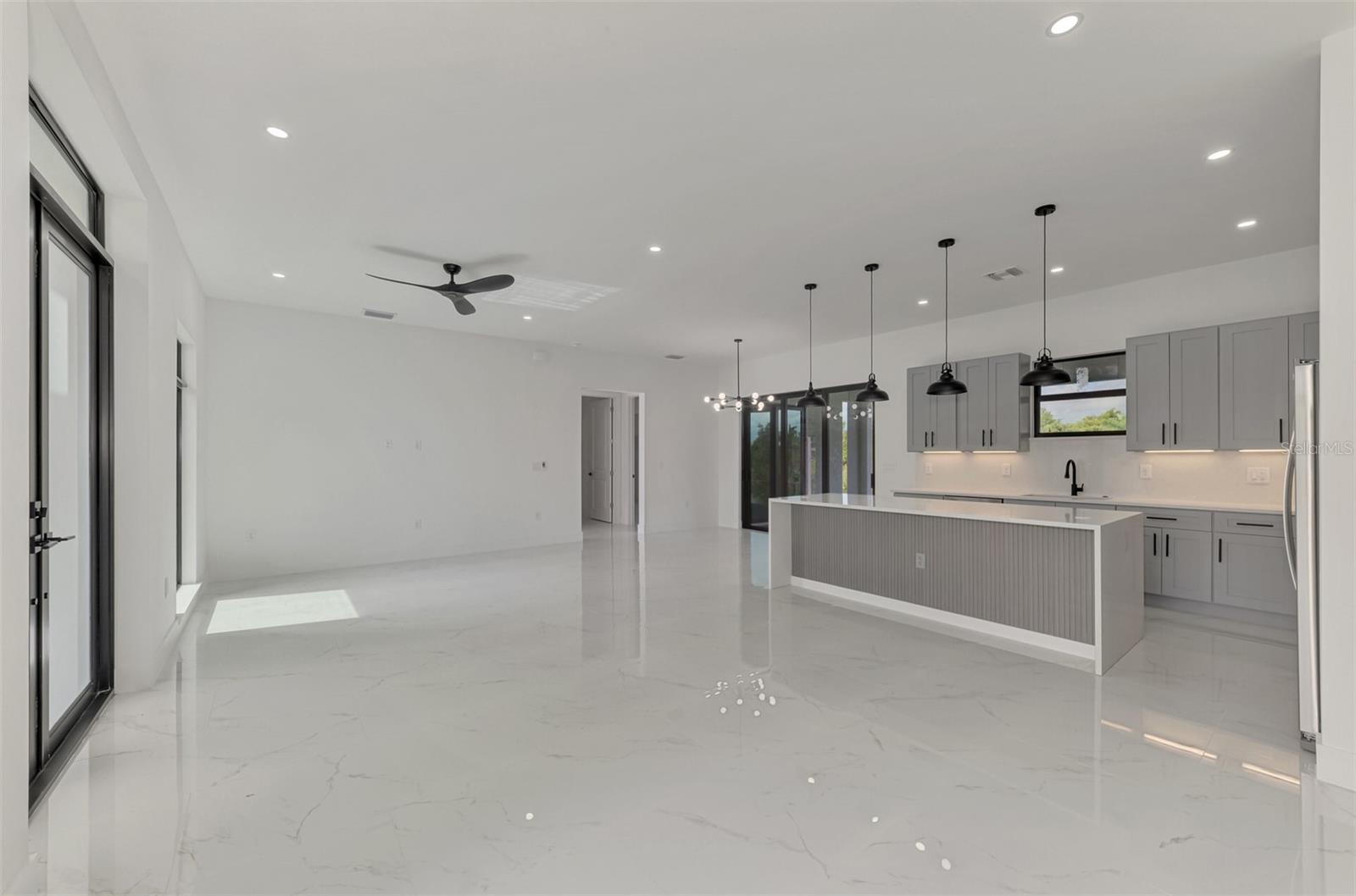 SOUTH GULF COVE - Residential