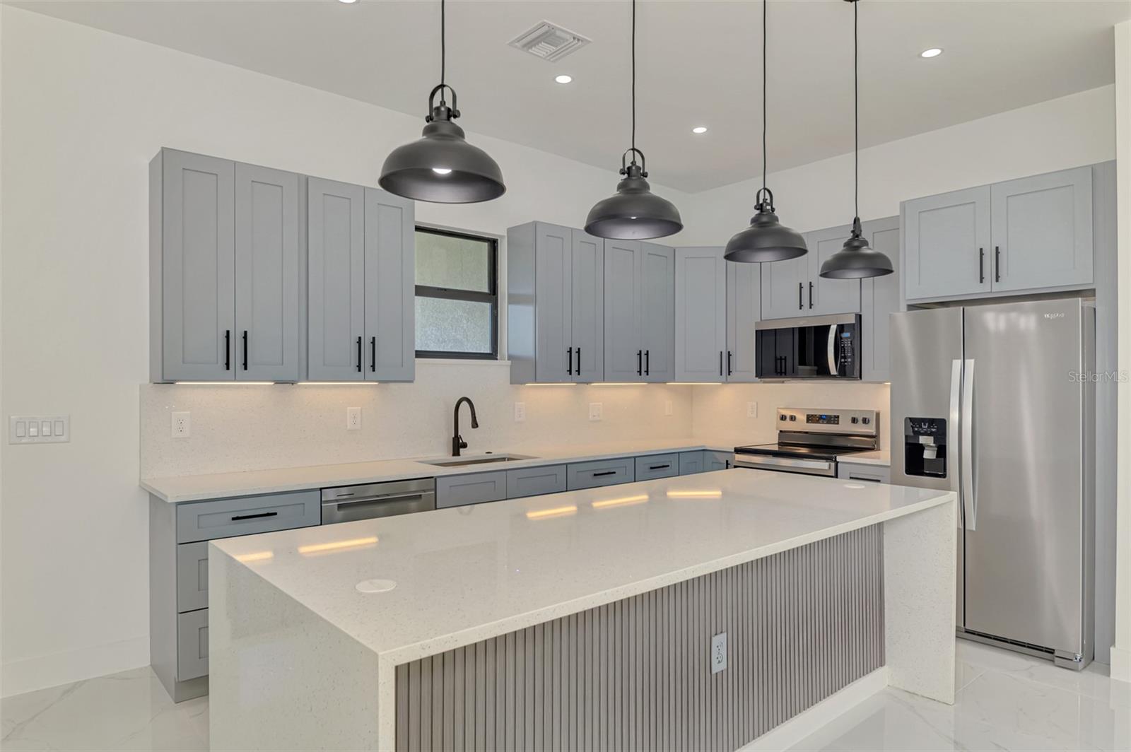 SOUTH GULF COVE - Residential