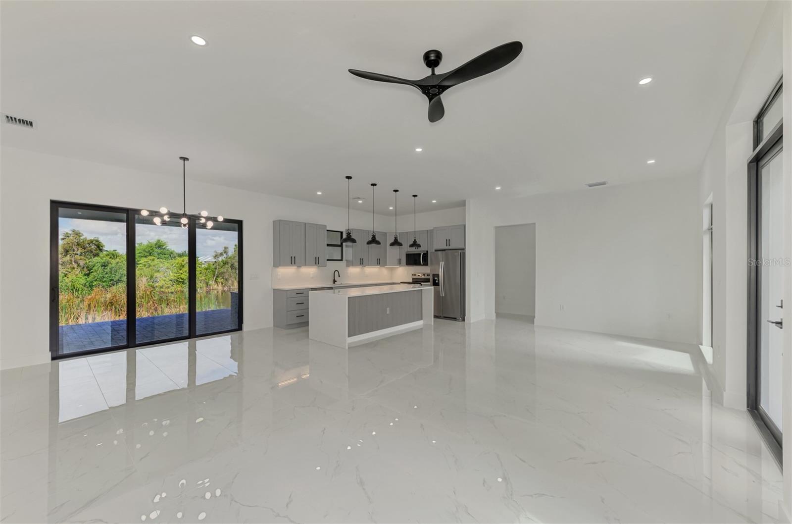 SOUTH GULF COVE - Residential