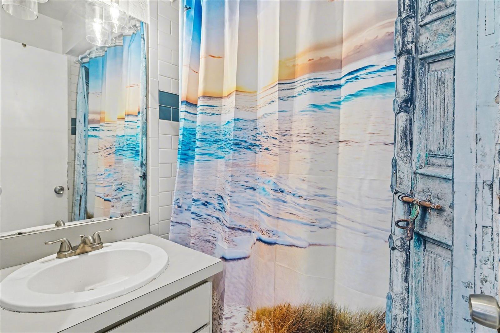 TEE & GREEN ESTATES - Residential