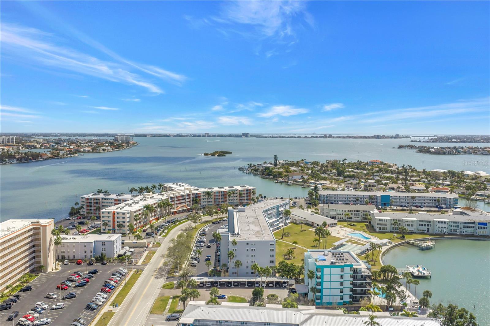 SHORE TOWERS BUILDING - Residential