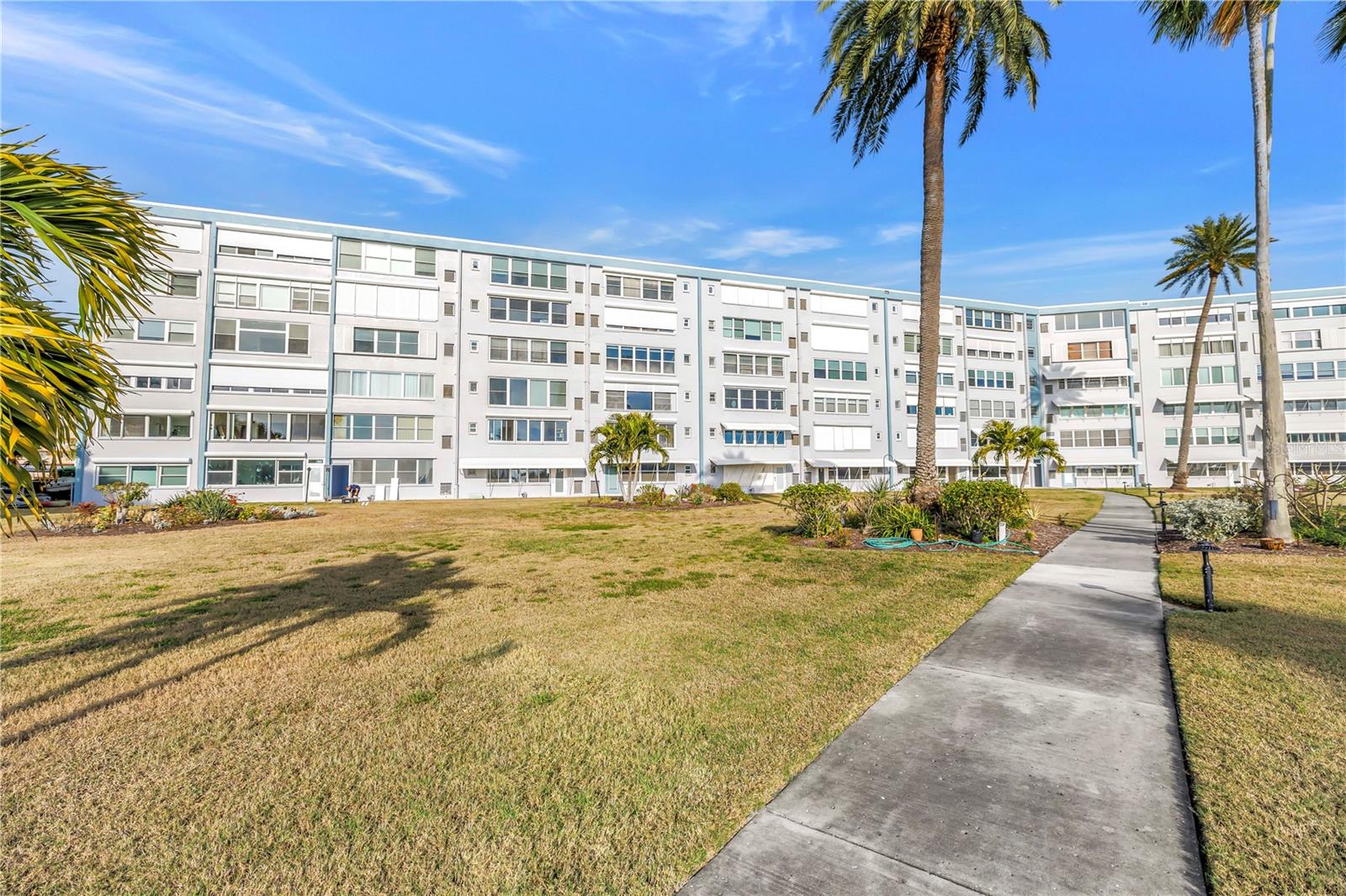 SHORE TOWERS BUILDING - Residential
