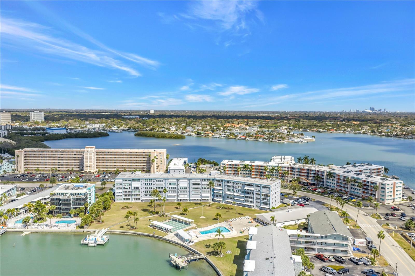 SHORE TOWERS BUILDING - Residential