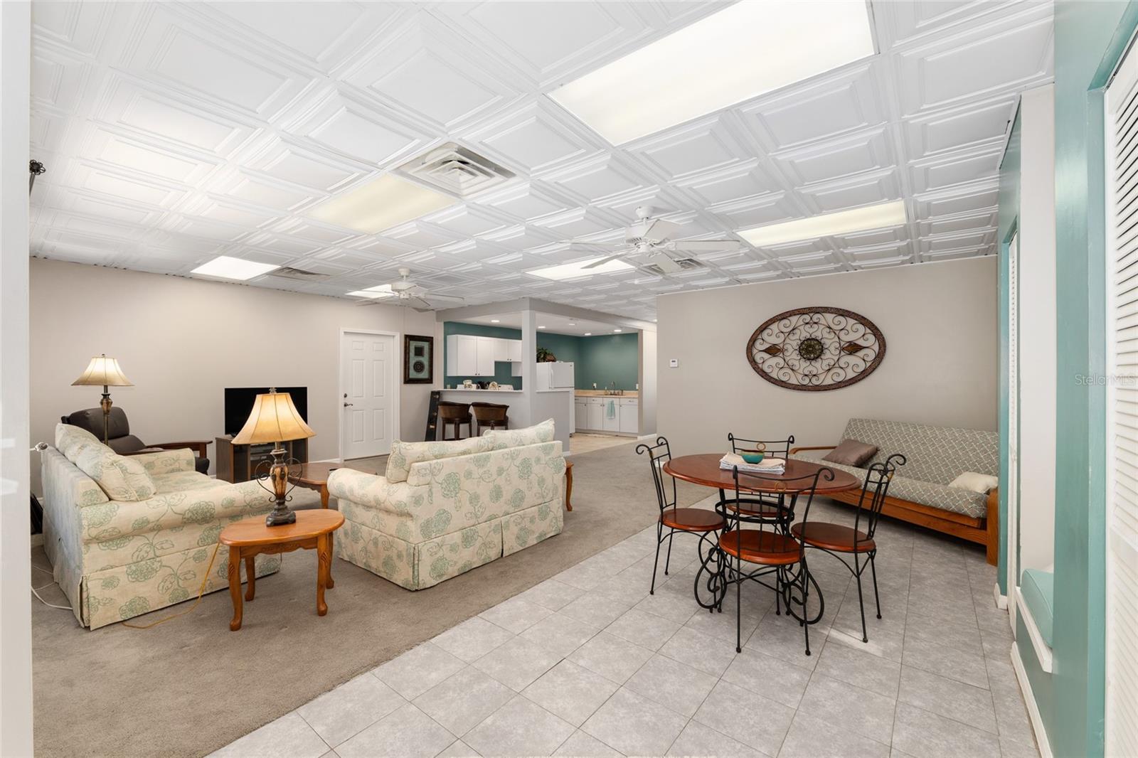 COUNTRYSIDE FARMS - Residential