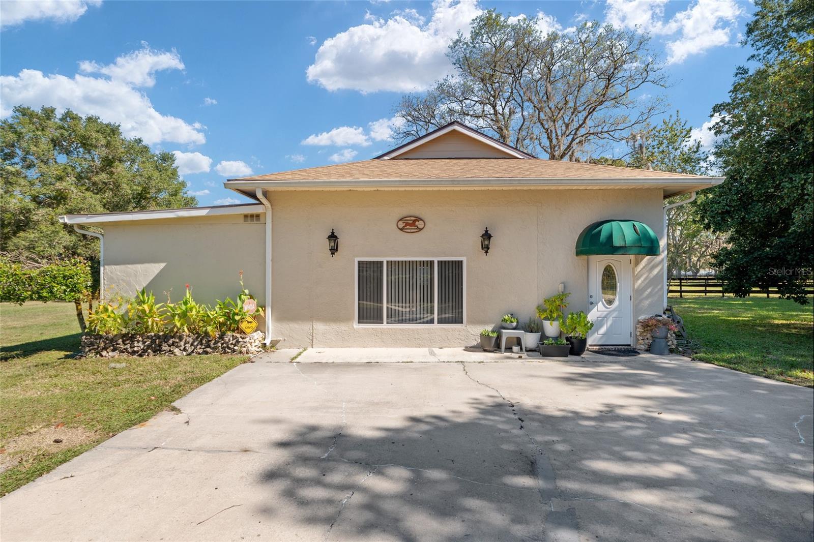 COUNTRYSIDE FARMS - Residential