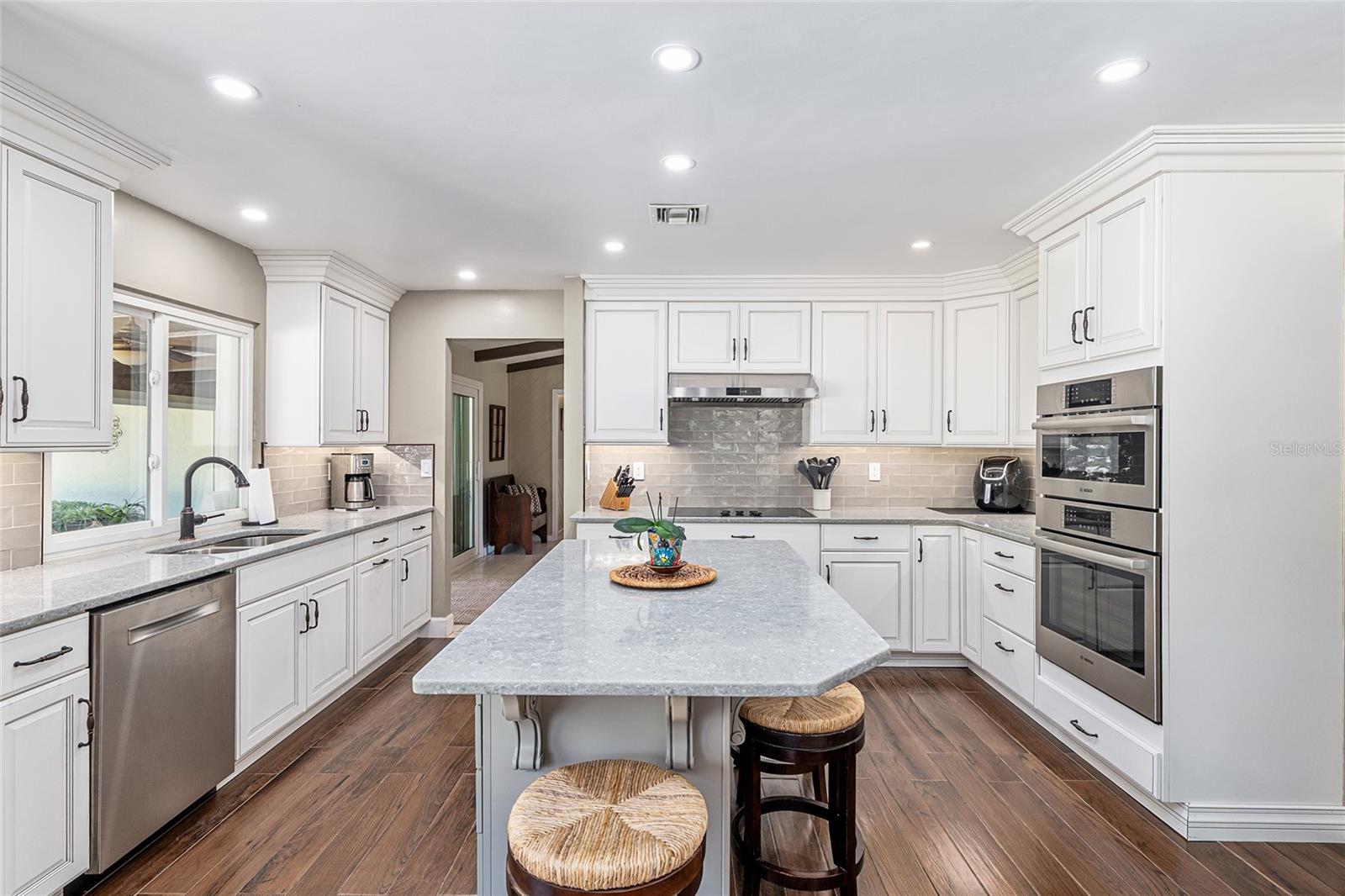 COUNTRYSIDE FARMS - Residential