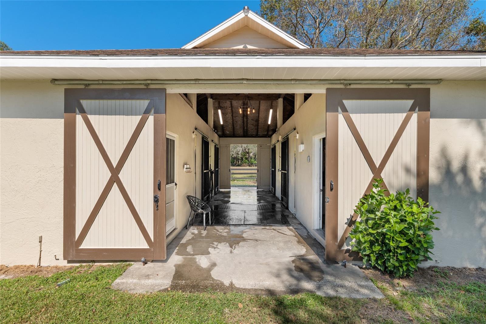 COUNTRYSIDE FARMS - Residential