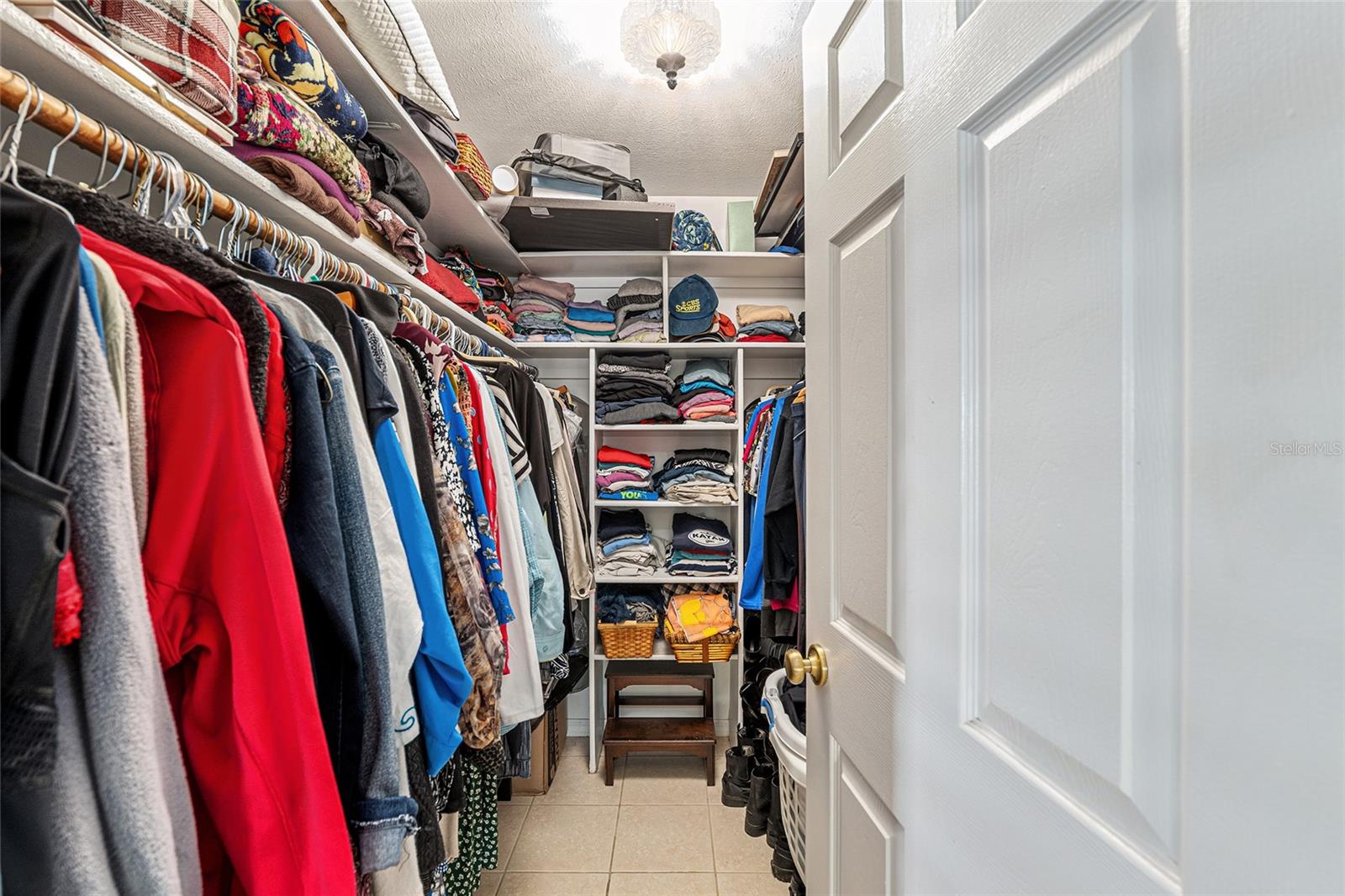 COUNTRYSIDE FARMS - Residential