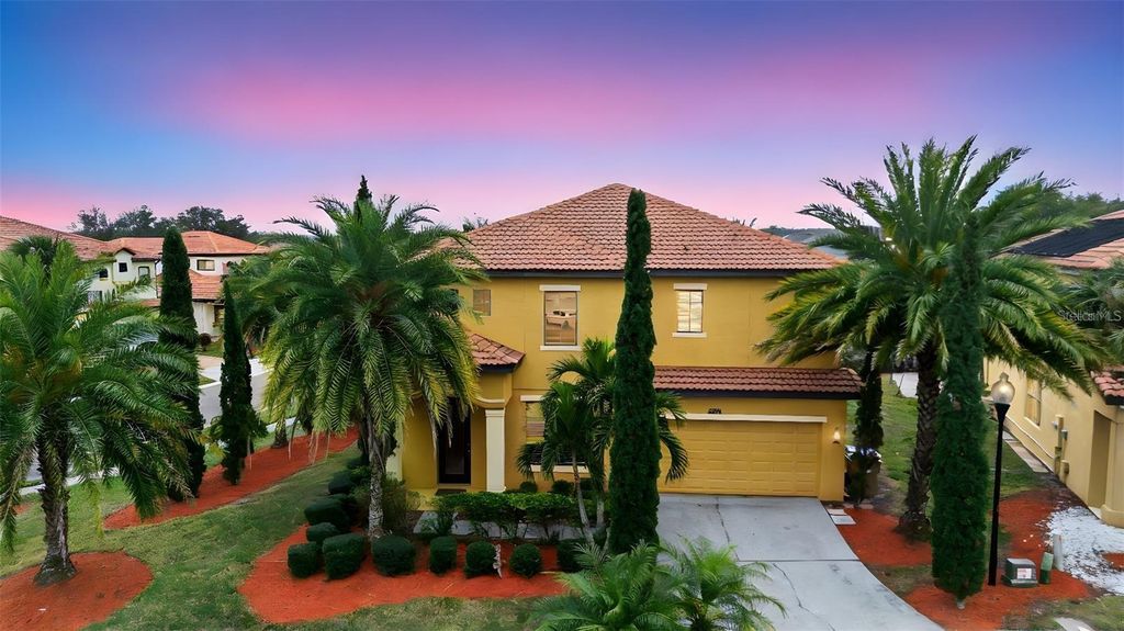 Photo of 2806 Via Largo Court, Kissimmee, FL 34744 (MLS # O6349411)