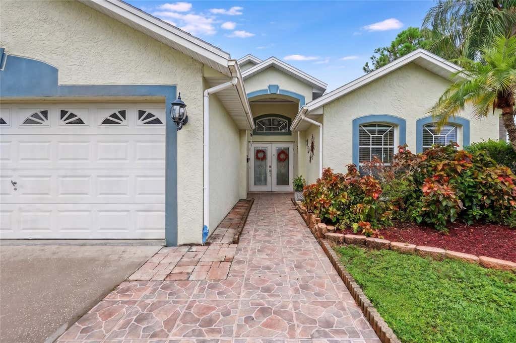 Photo of 1102 Vinetree Drive, Brandon, FL 33510 (MLS # TB8541331)