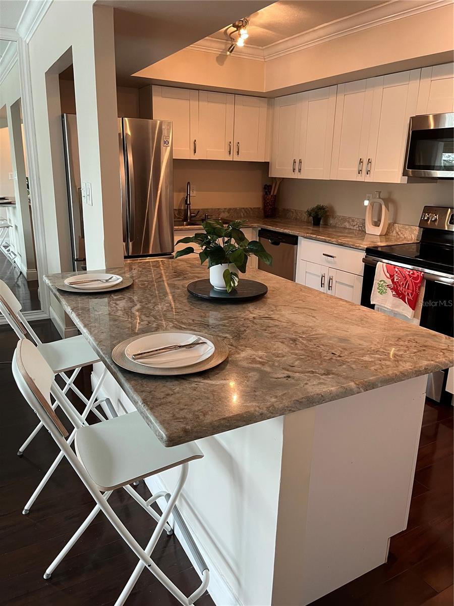 HARBOUR HOUSE CONDO - Residential Lease