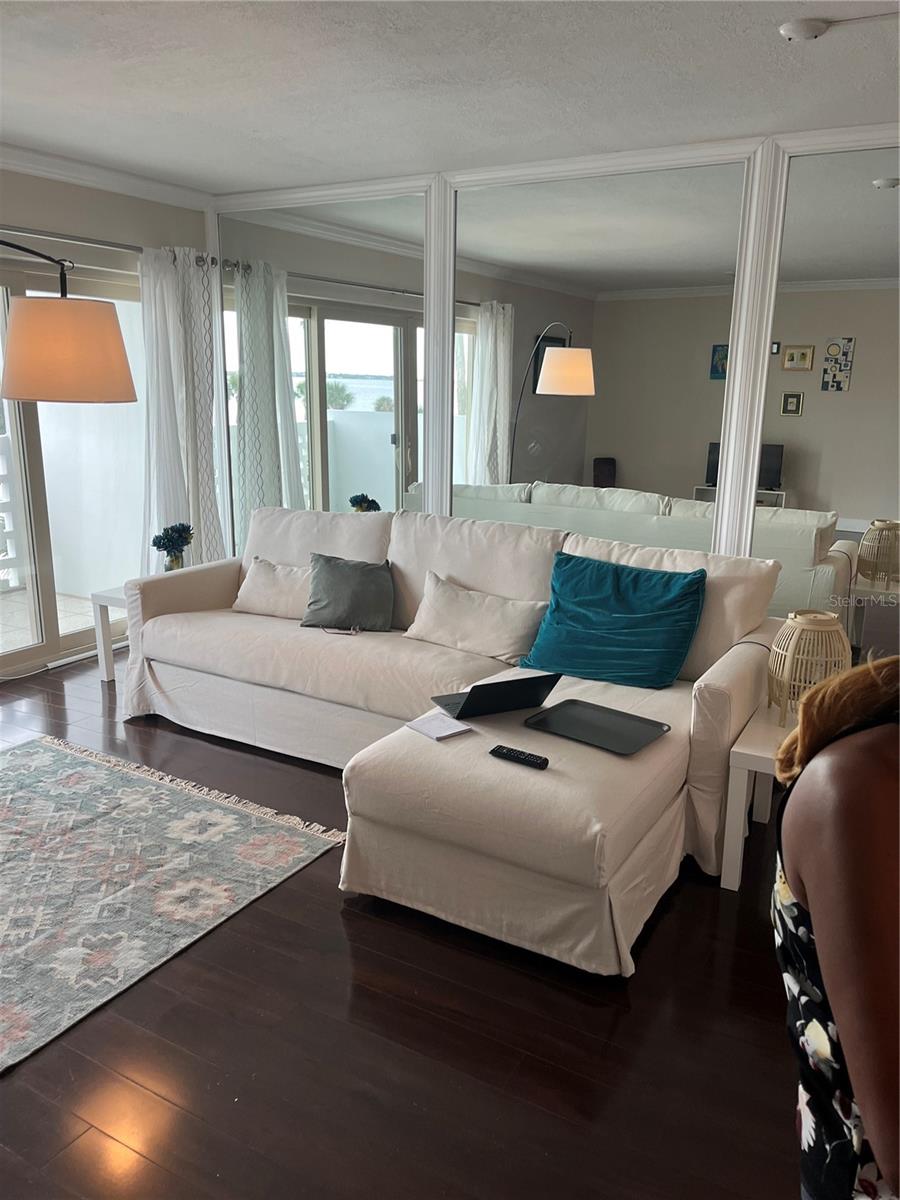 HARBOUR HOUSE CONDO - Residential Lease