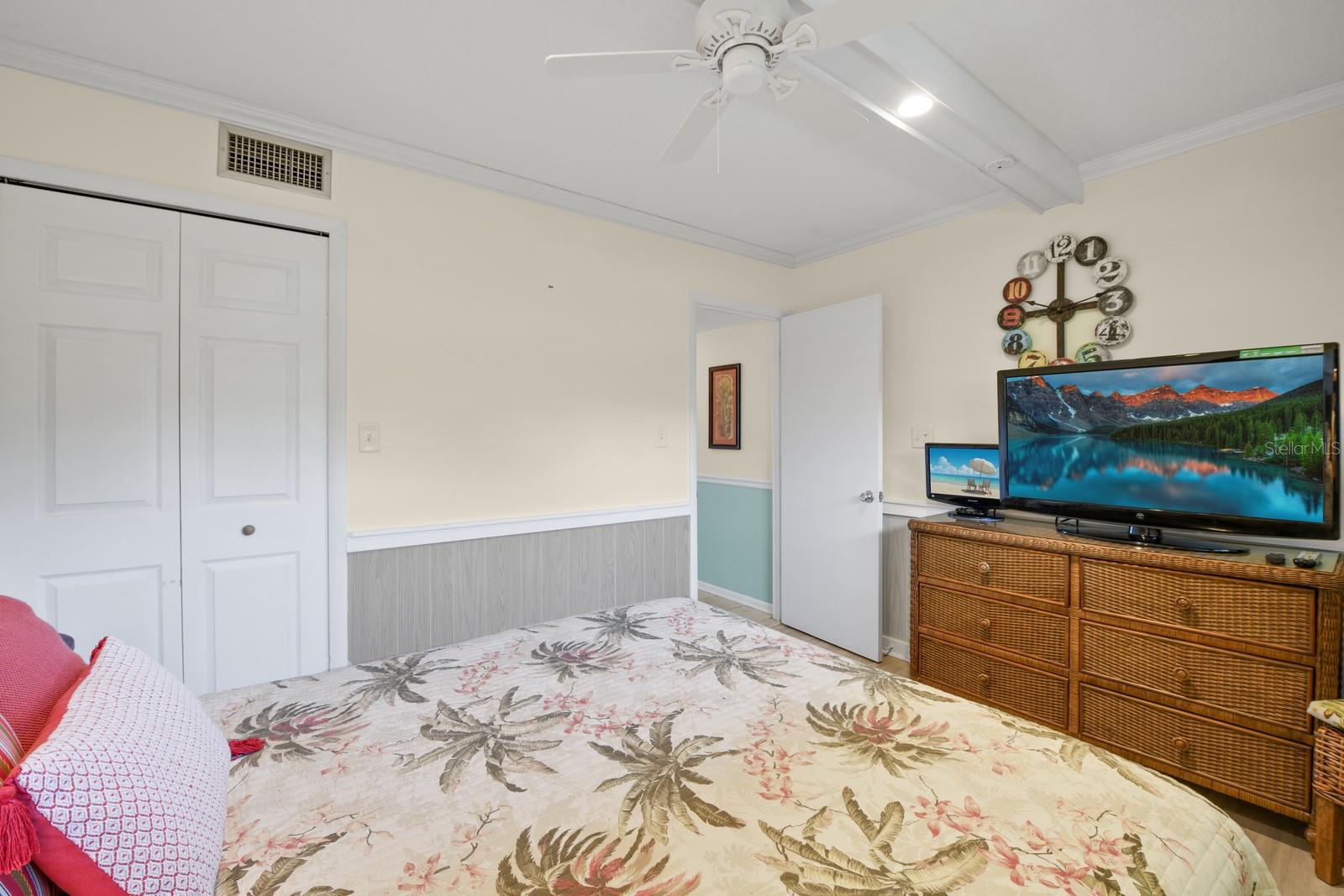 BAYWOOD NORTHWEST CONDO - Residential