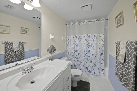 Tiny photo for 4300 Baywood Boulevard #B102, Mount Dora, FL 32757 (MLS # G5109828)