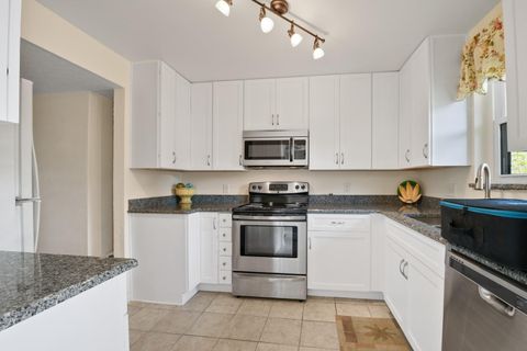 Tiny photo for 4300 Baywood Boulevard #B102, Mount Dora, FL 32757 (MLS # G5109828)