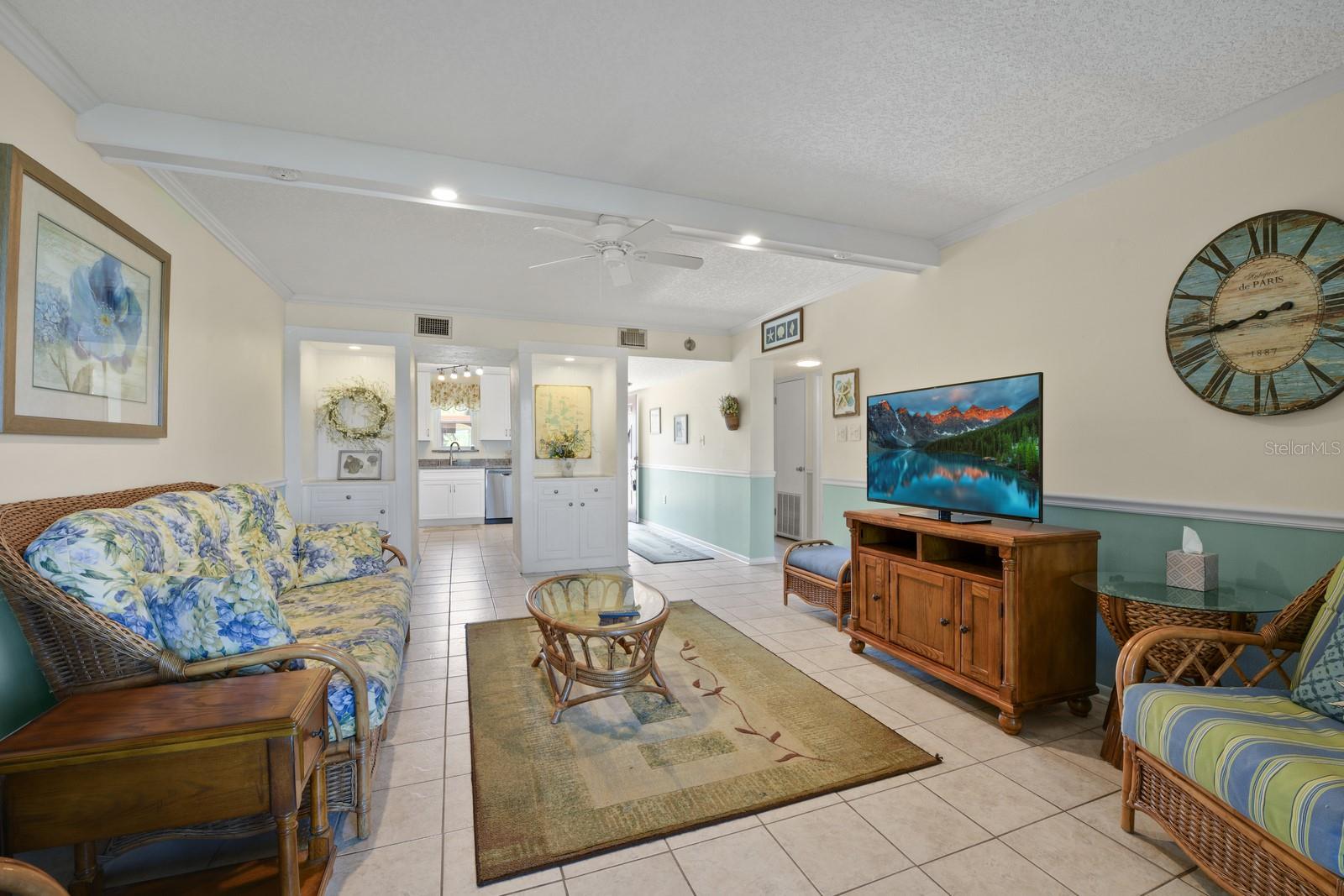 BAYWOOD NORTHWEST CONDO - Residential