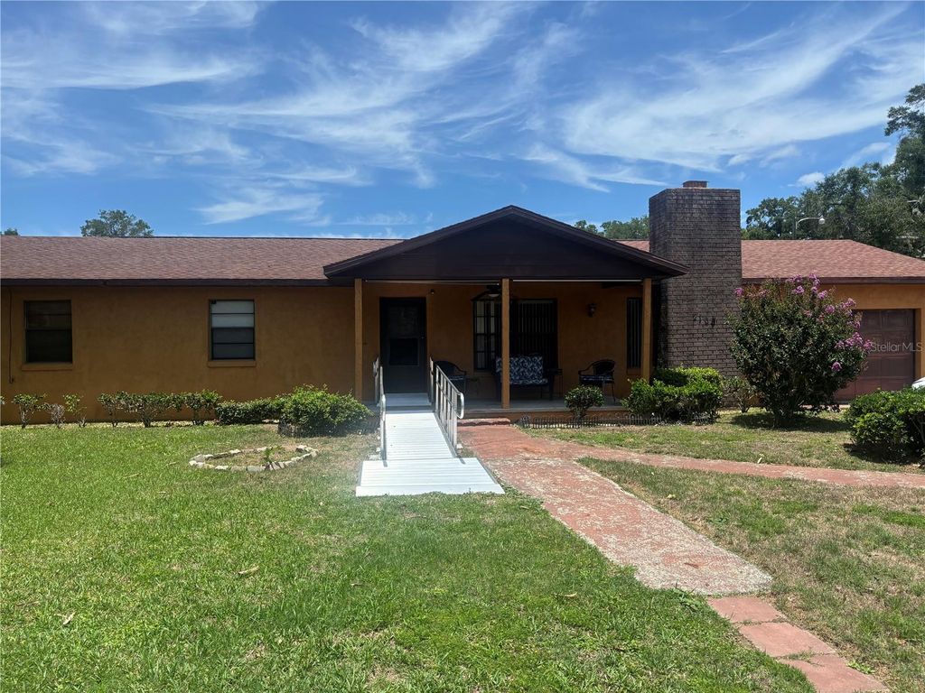 Photo of 2105 SW 5th Street, Ocala, FL 34471 (MLS # OM726057)