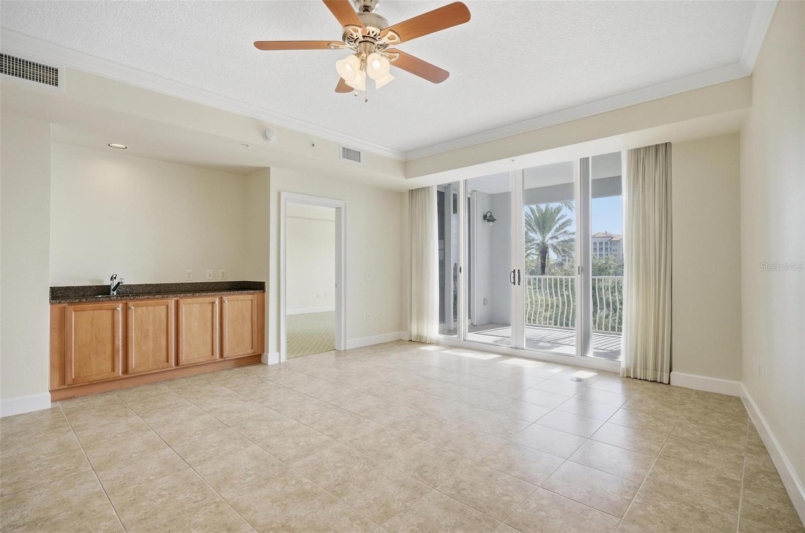 YACHT HARBOR VILLAGE CONDOS - Residential