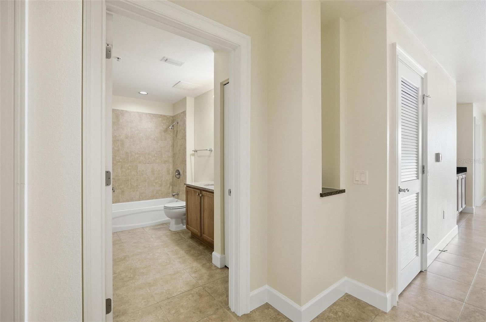 YACHT HARBOR VILLAGE CONDOS - Residential