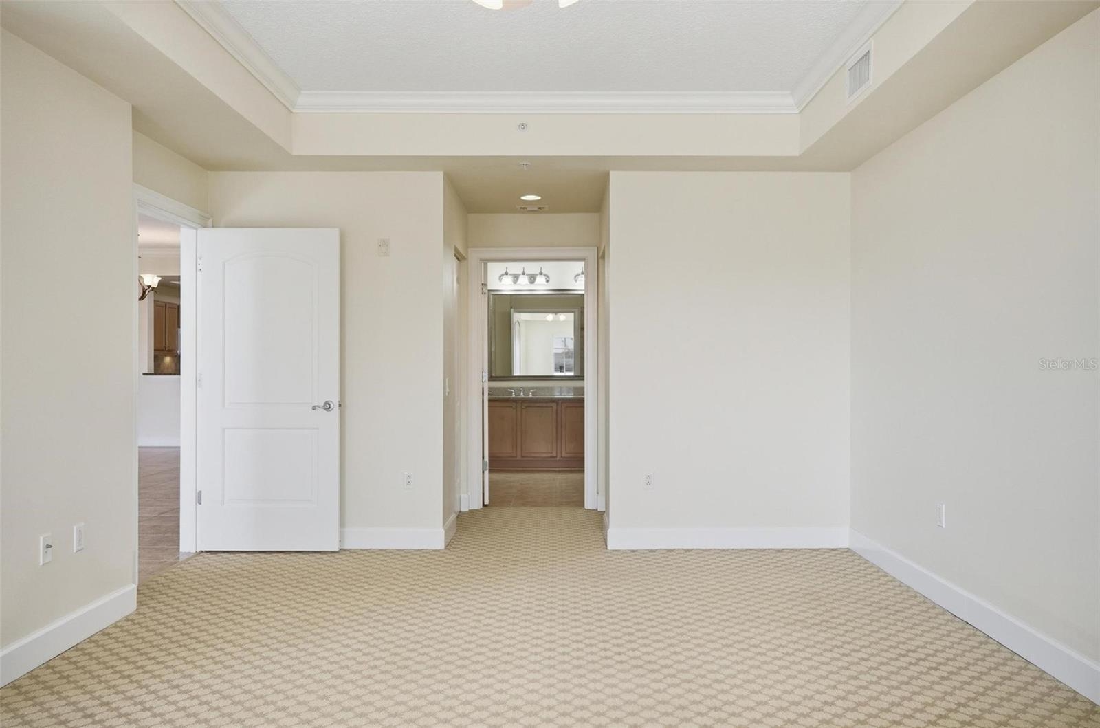 YACHT HARBOR VILLAGE CONDOS - Residential