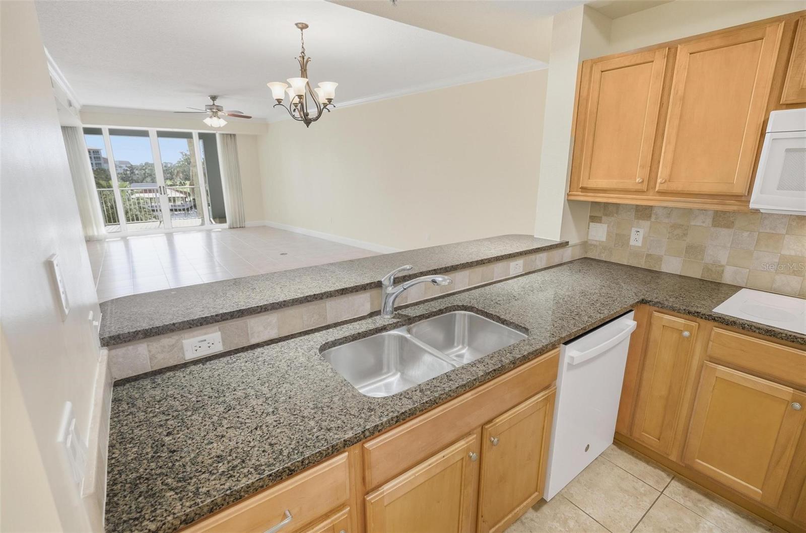 YACHT HARBOR VILLAGE CONDOS - Residential