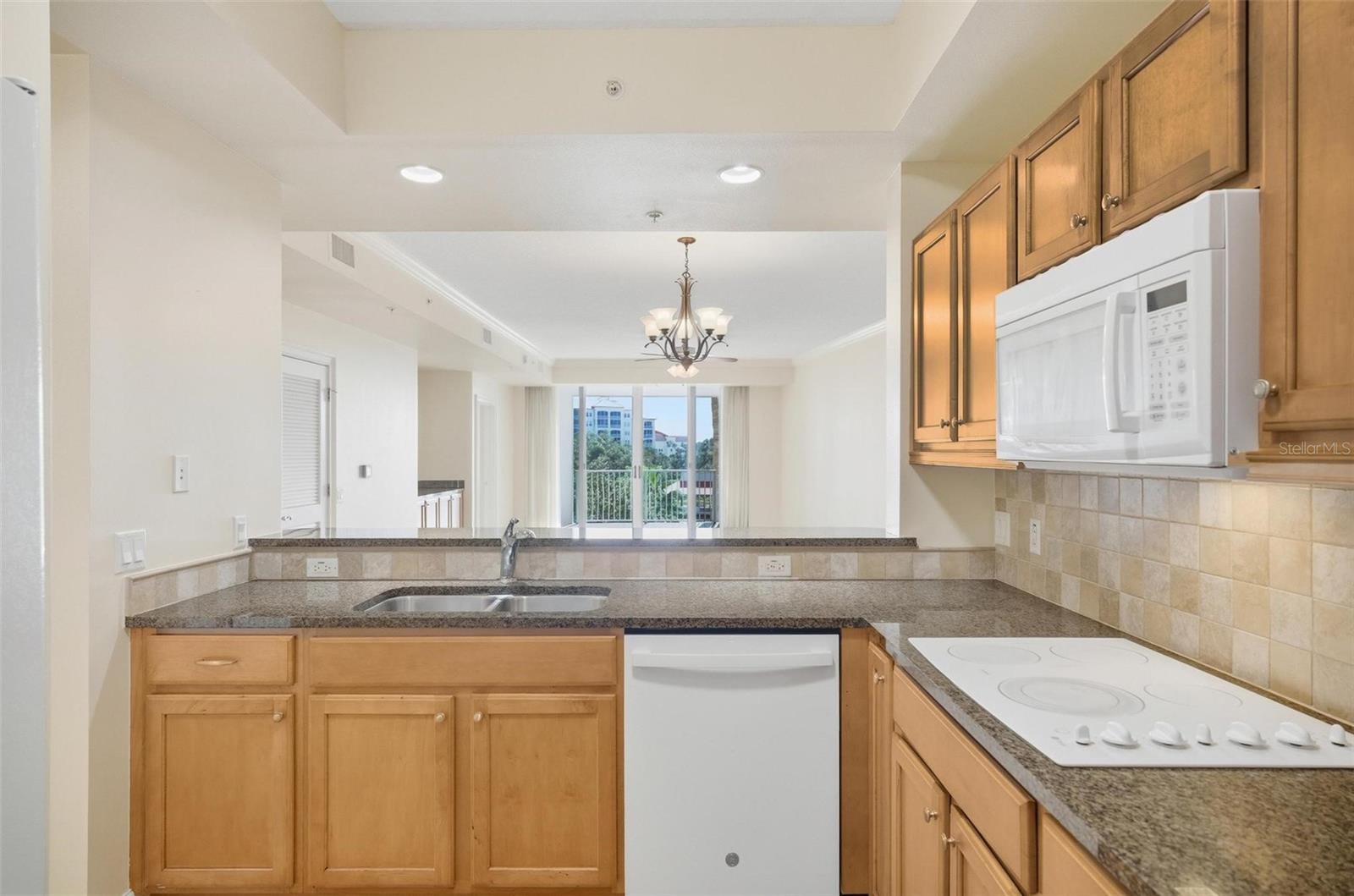 YACHT HARBOR VILLAGE CONDOS - Residential