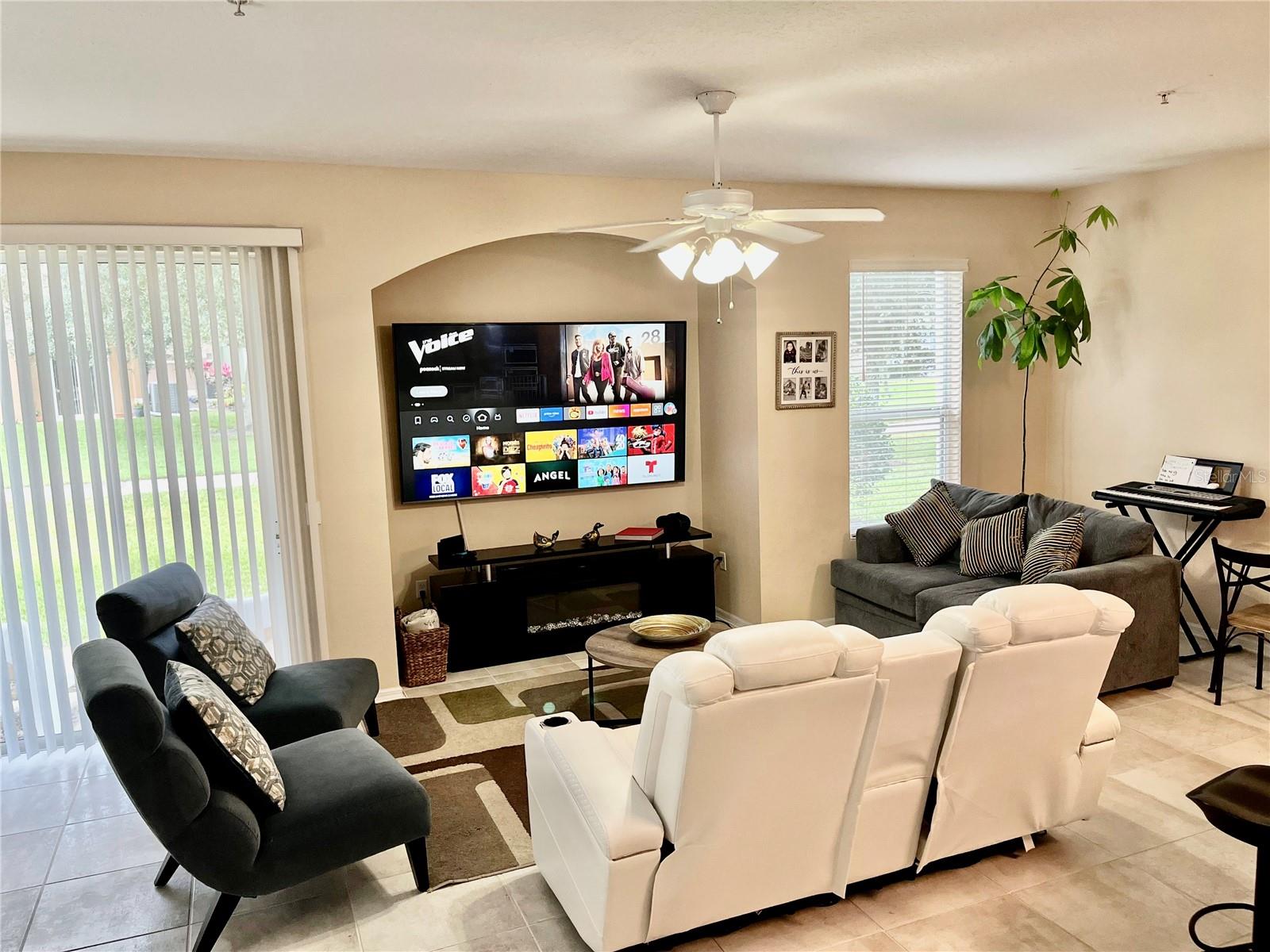 TUCKER OAKS - Residential