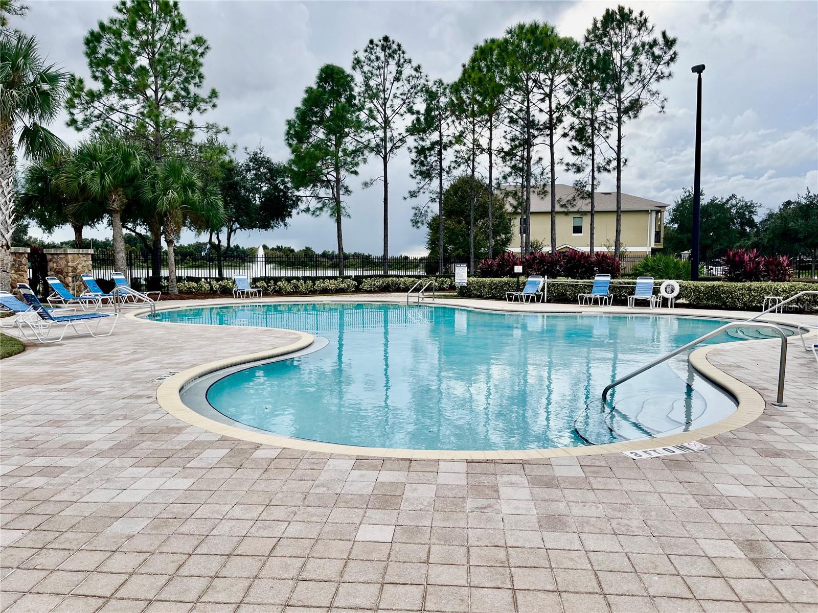 TUCKER OAKS - Residential