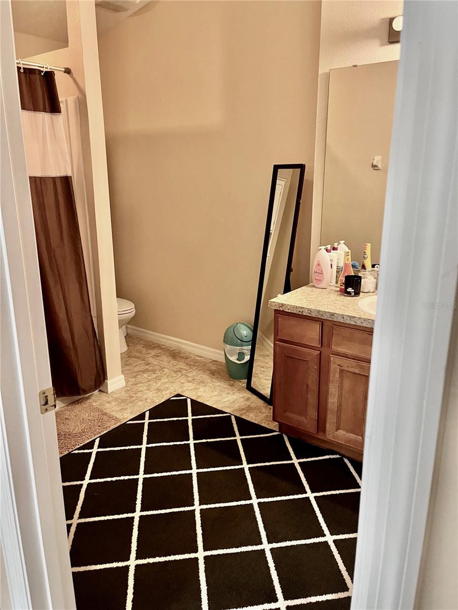 TUCKER OAKS - Residential