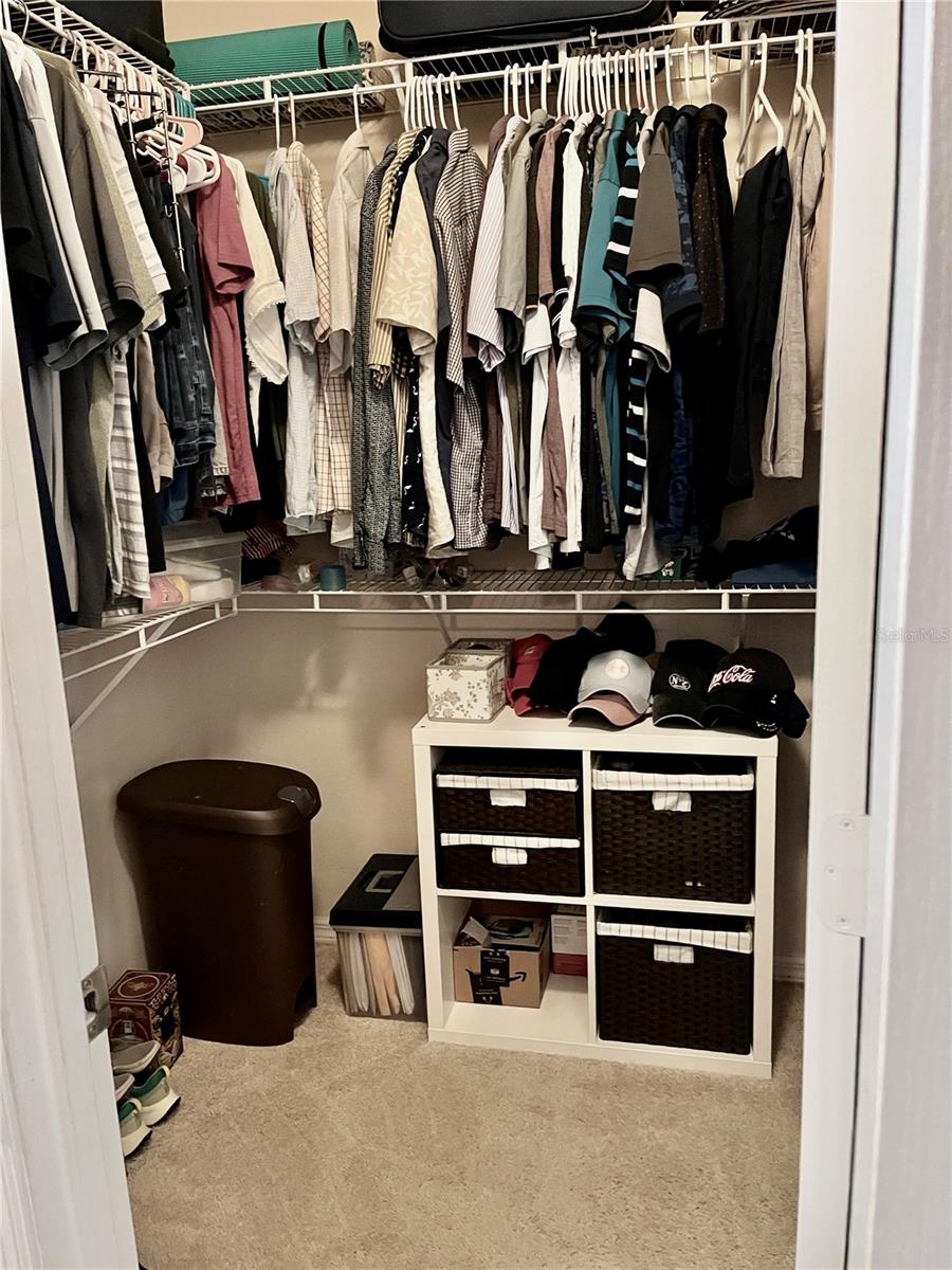 TUCKER OAKS - Residential