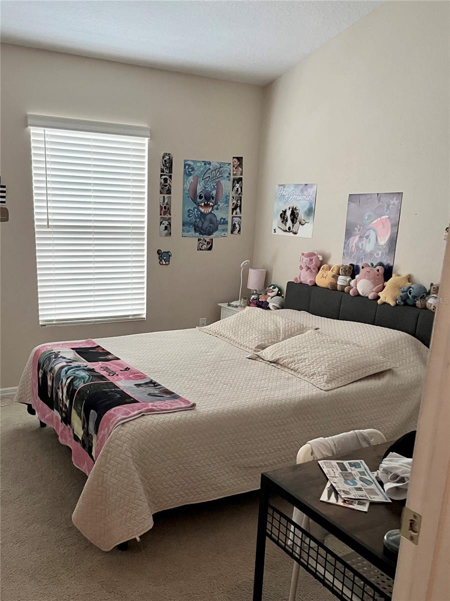 TUCKER OAKS - Residential