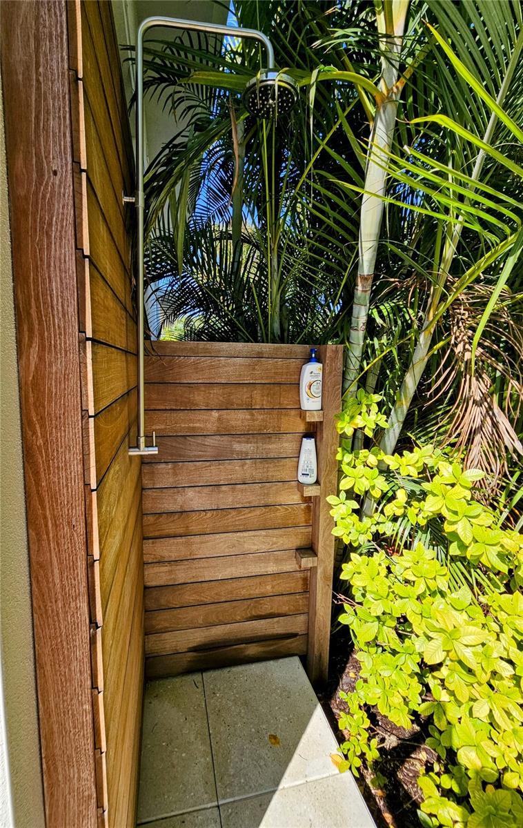 PHILLIPPI COVE - Residential