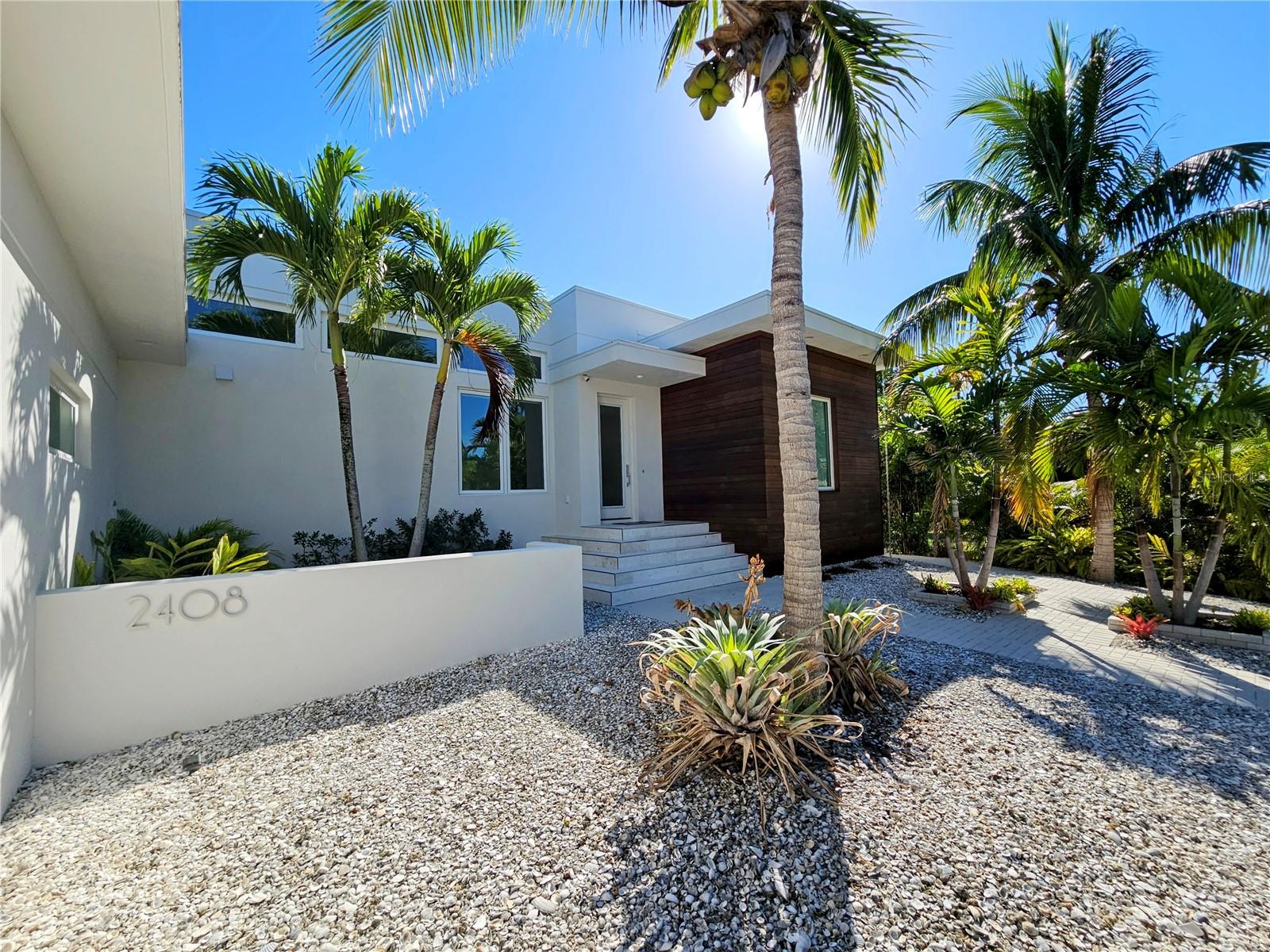 2408 NASSAU STREET