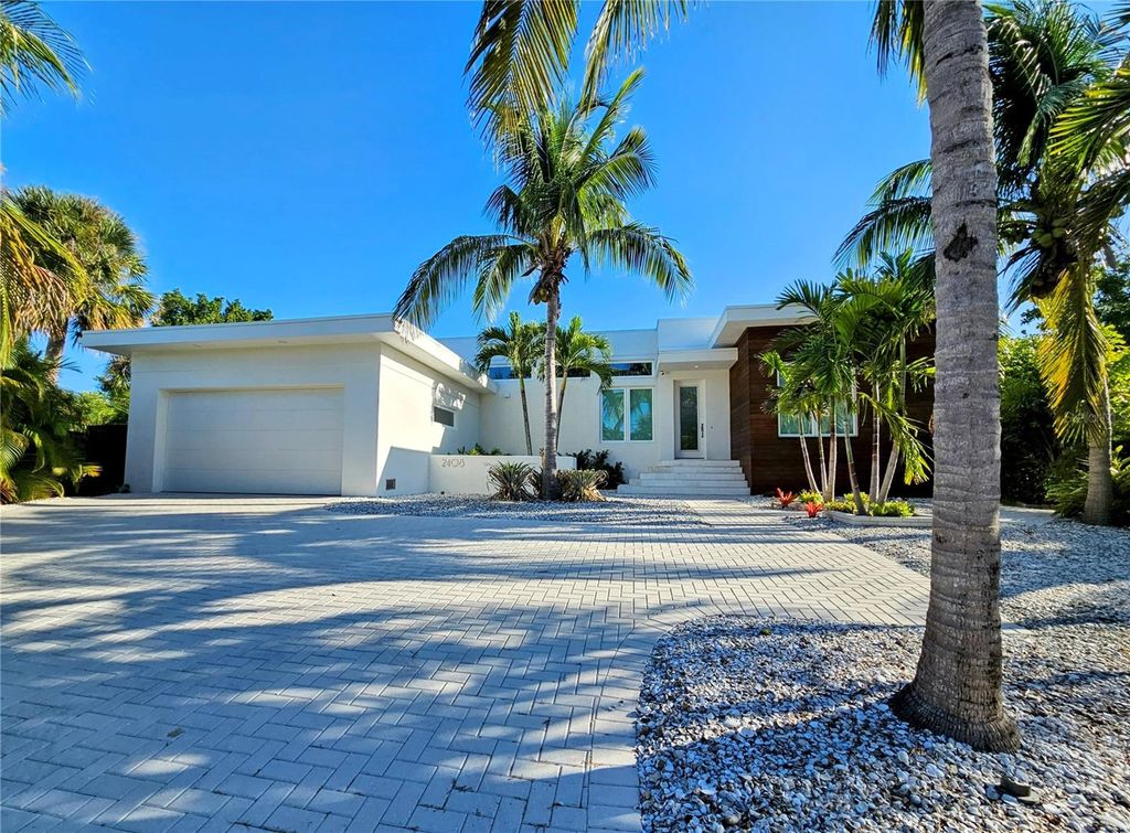 Photo of 2408 Nassau Street, Sarasota, FL 34231 (MLS # O6314669)